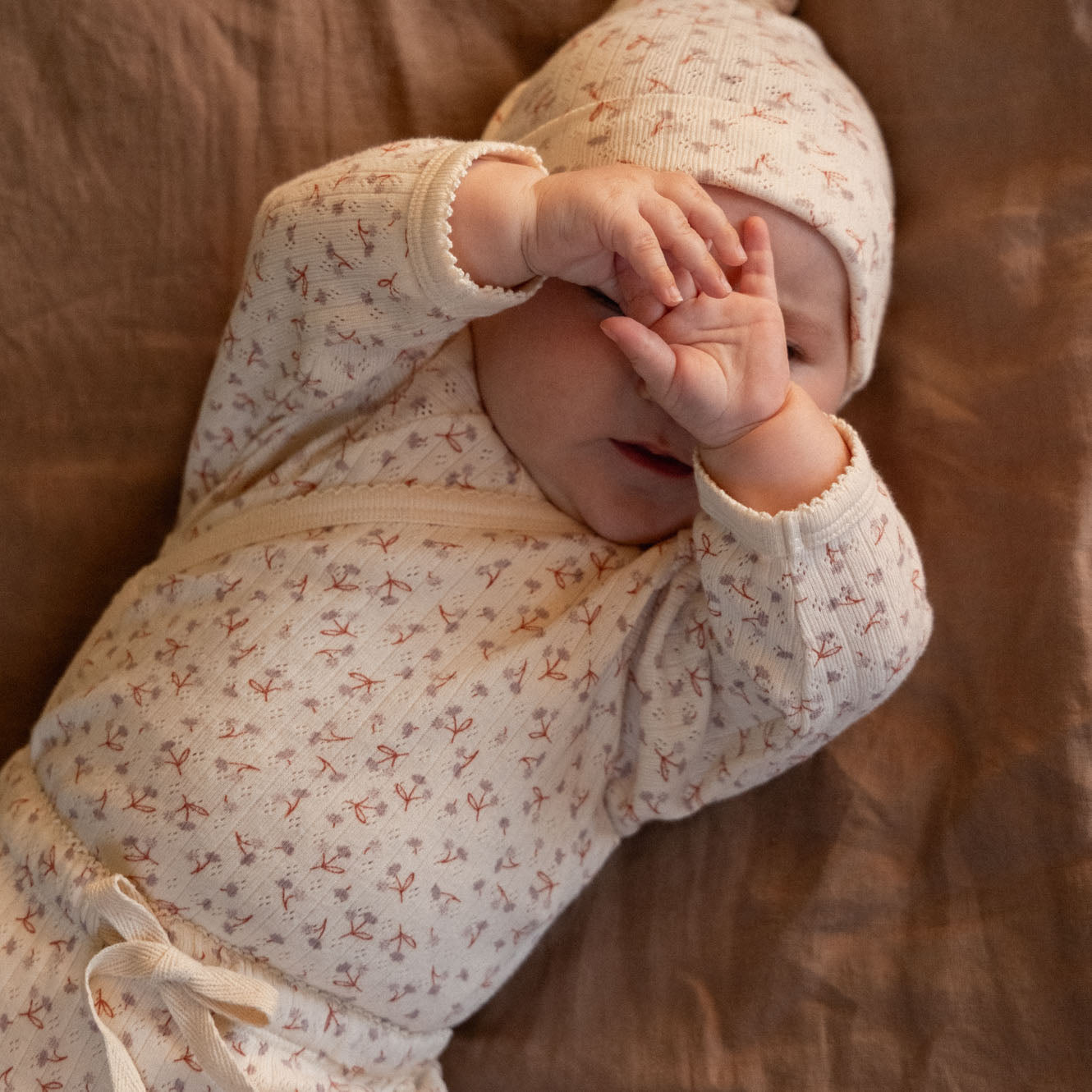 Nature Baby Organic Cotton Pointelle Knotted Beanie (Dandelion Print)