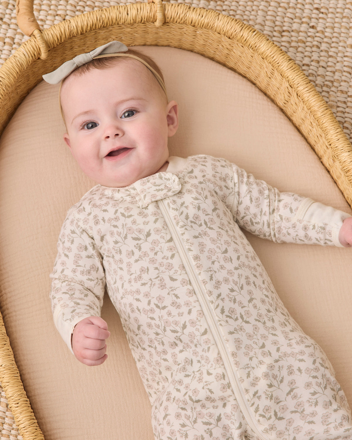 Quincy Mae Zip Long Sleeve Footie Romper (Floret)
