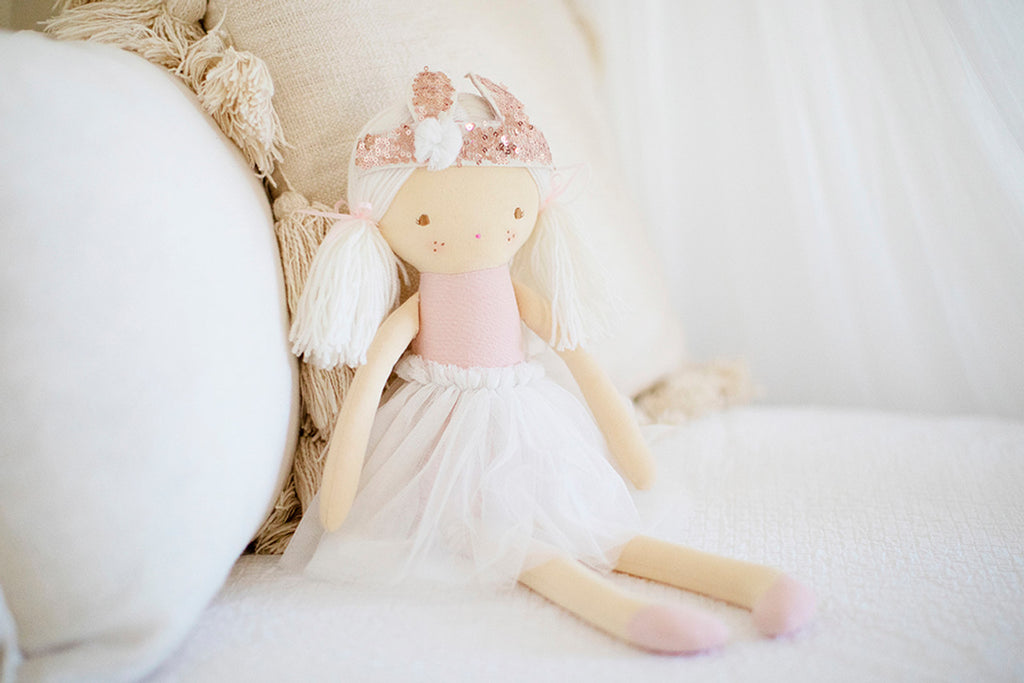 Alimrose Sienna Doll (Pale Pink)