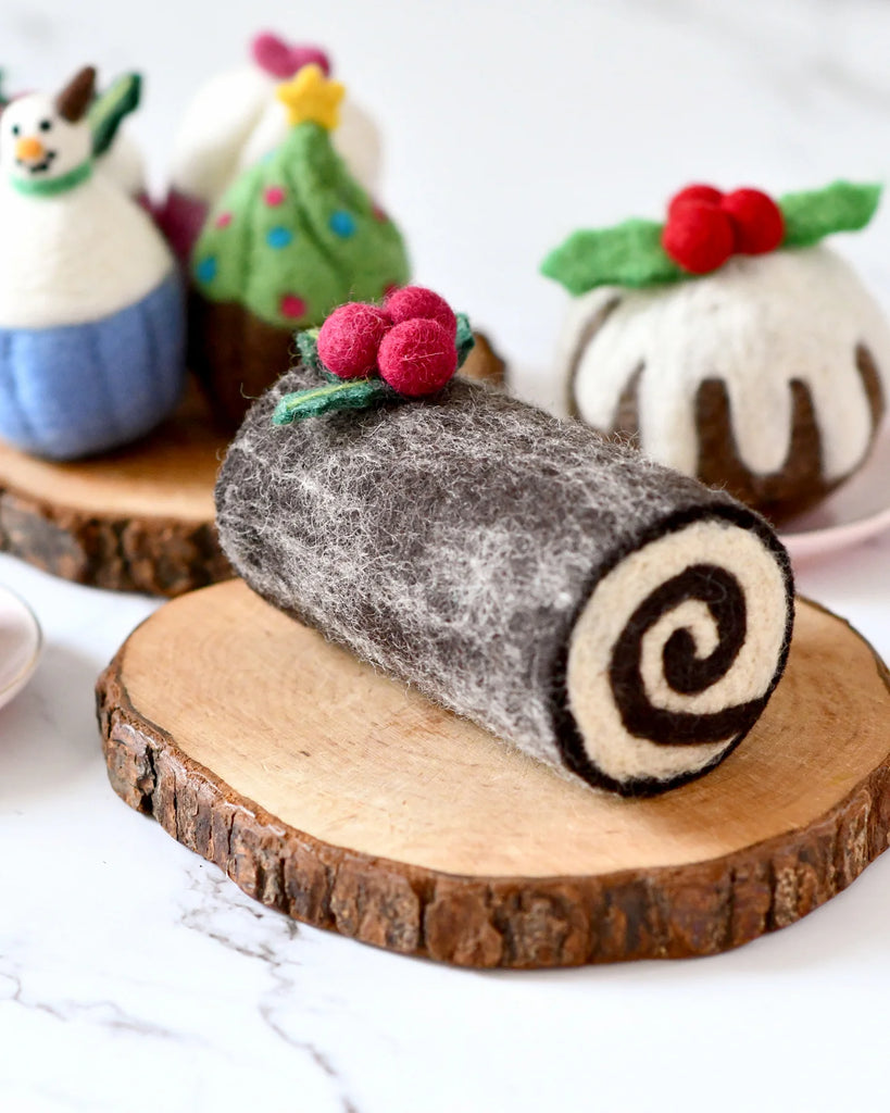 Tara Treasures Felt Christmas Yule Log Cake