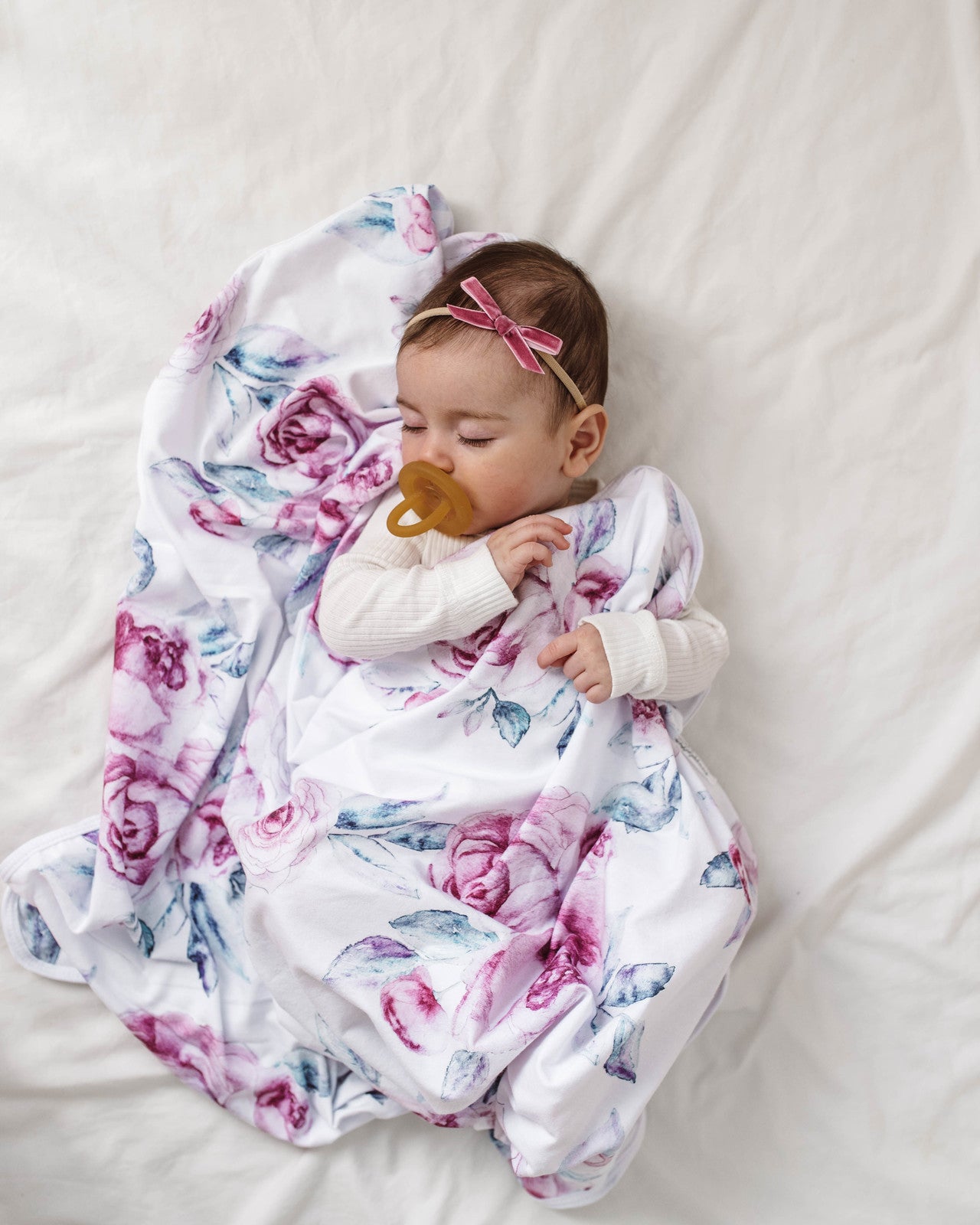 snuggle hunny kids petite velvet bow in mauve