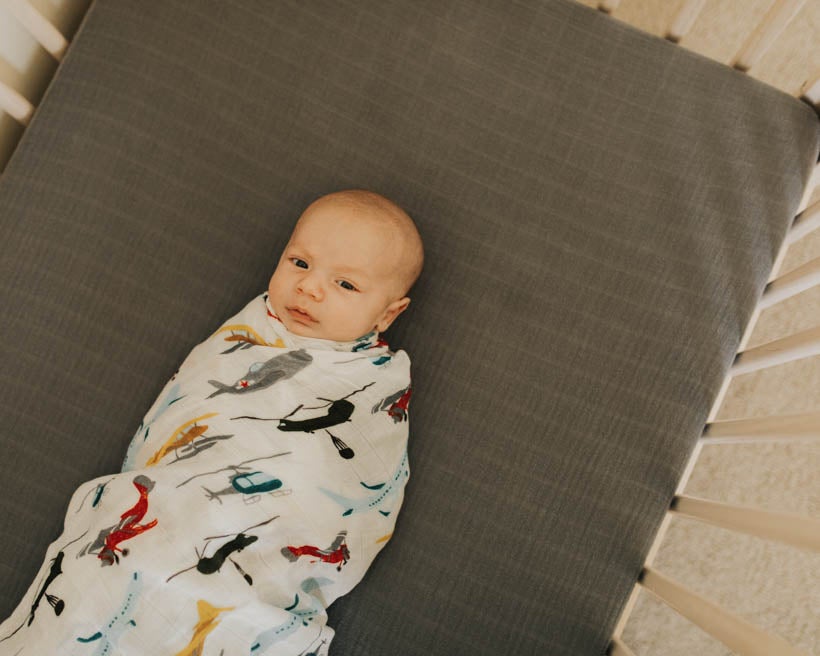 Little Unicorn Deluxe Muslin Swaddle (Airshow)