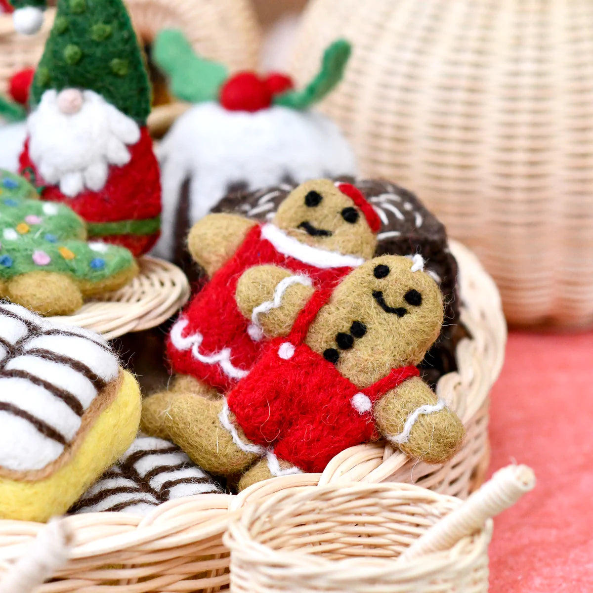 tara treasures felt christmas ornament