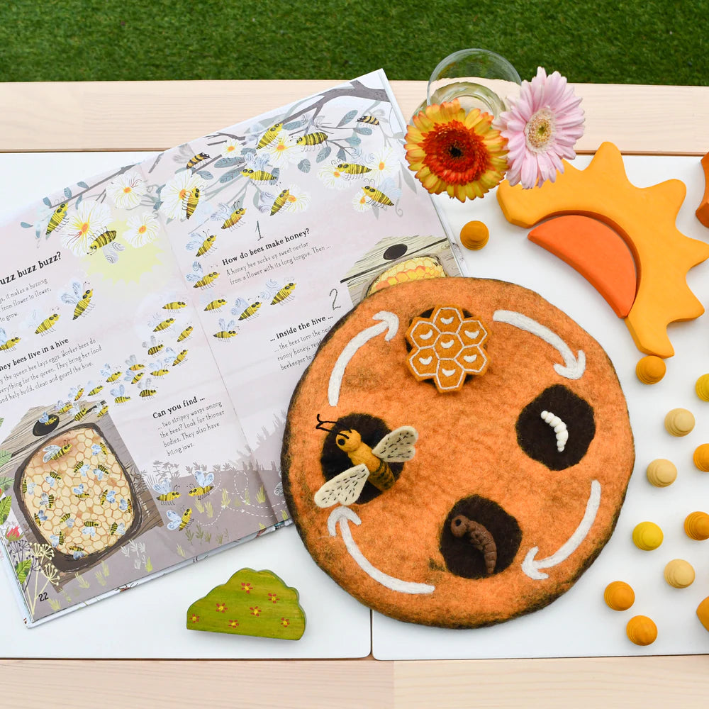 Tara Treasures Felt Lifecycle of a Honey Bee Set