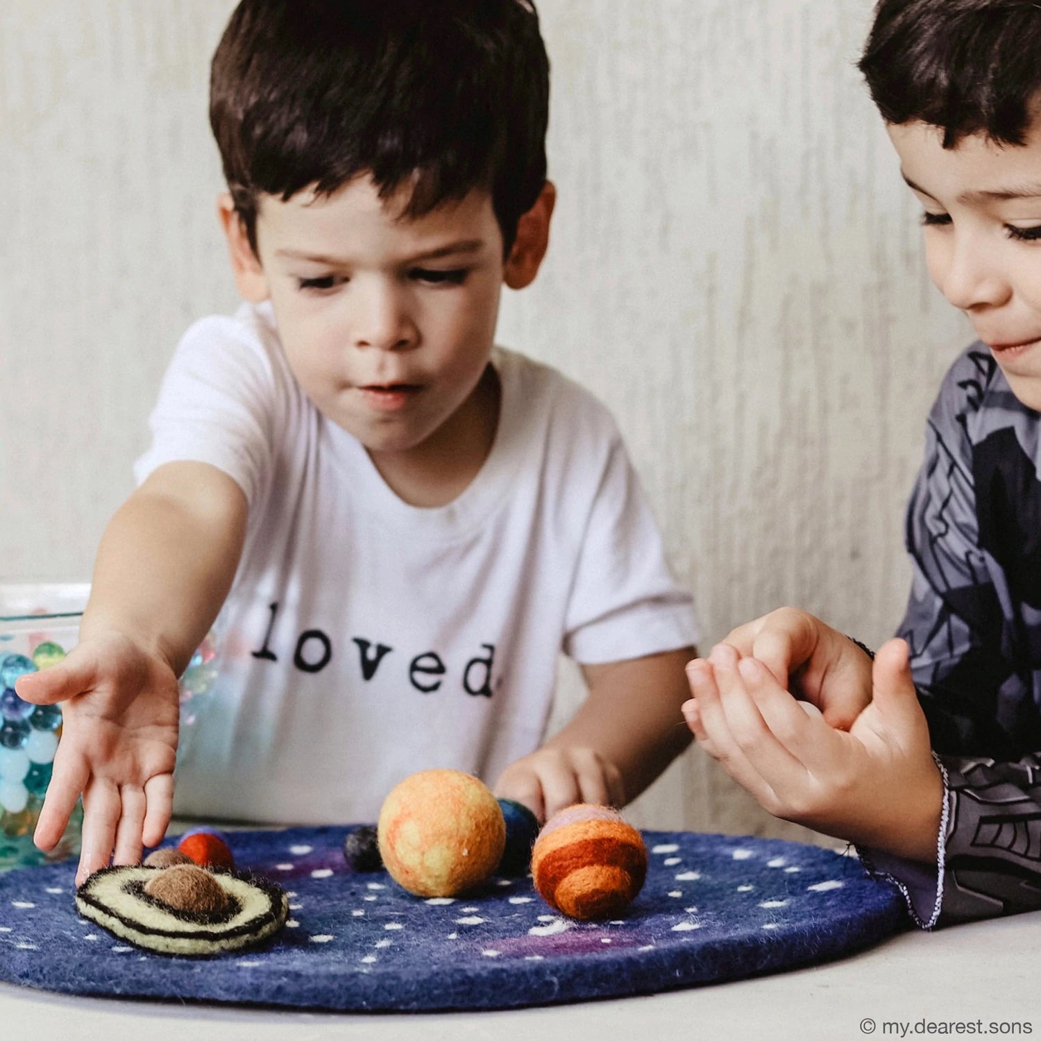 Tara Treasures Felt Solar System Play Set