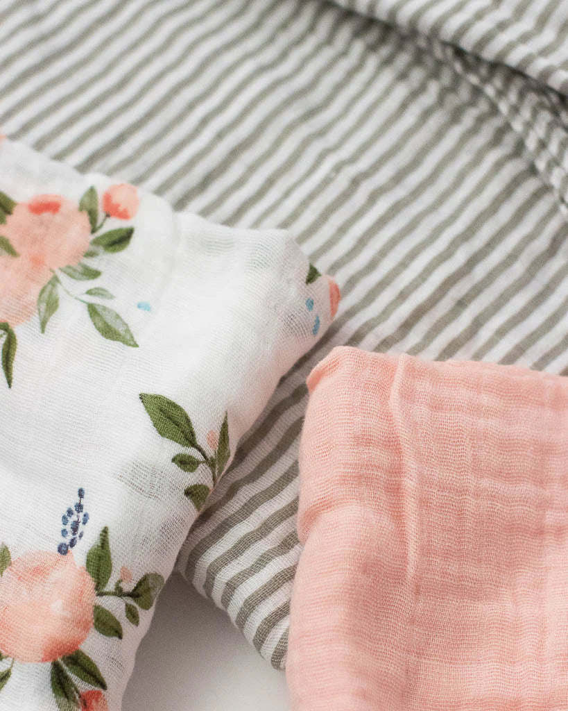 Little Unicorn 3 Pack Cotton Muslin Swaddles (Watercolour Roses)