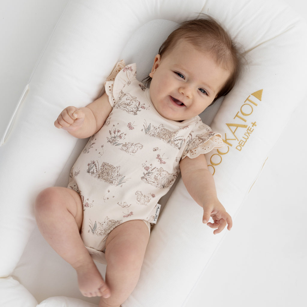 A&O Meadow Flutter Onesie (Pastel Parchment)