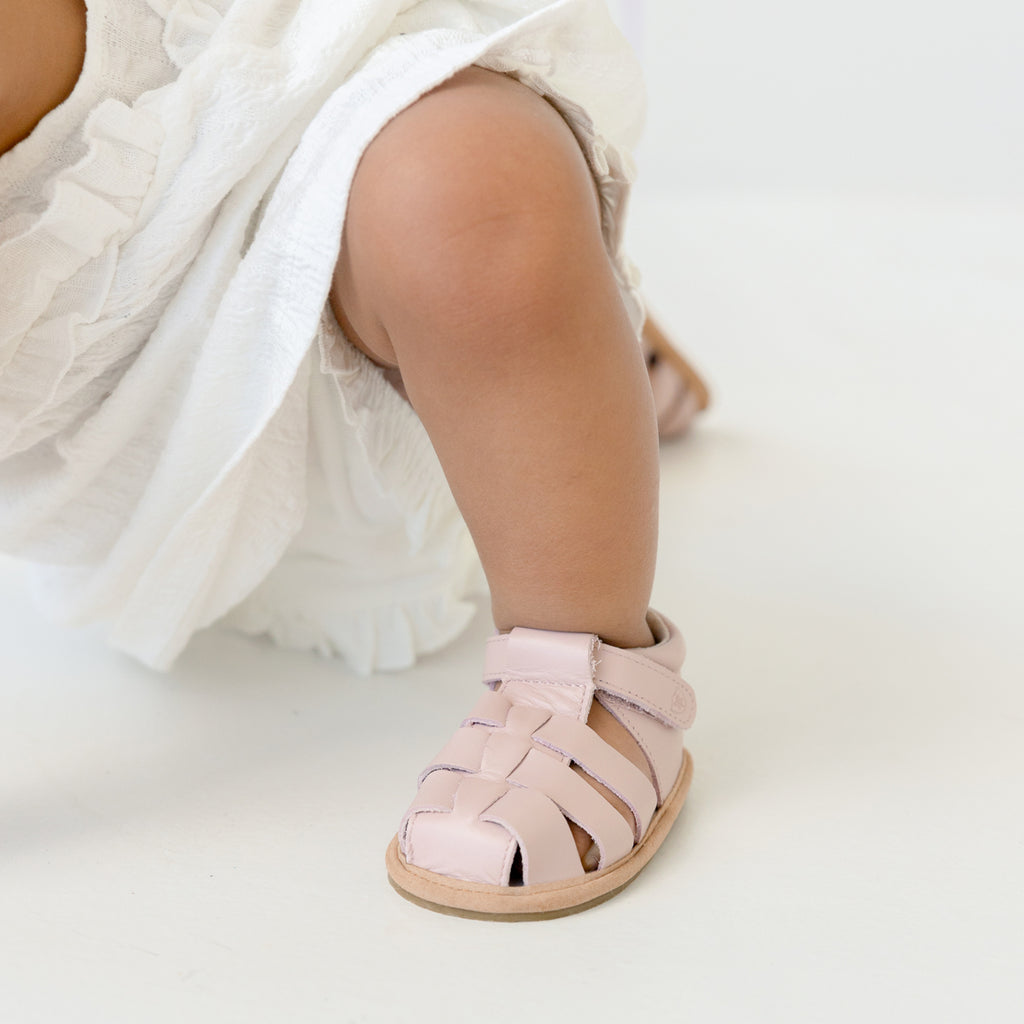 Pretty brave baby sandals rio pink