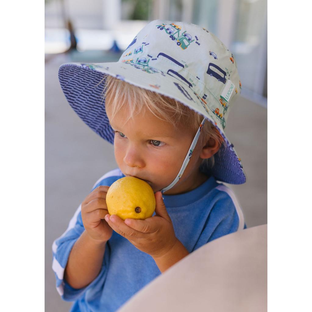 Acorn Wide Brim Bucket Sun Hat (Beep Beep)
