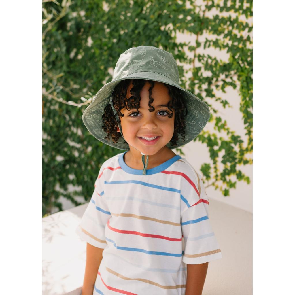 Acorn Wide Brim Bucket Sun Hat (School Of Fish)