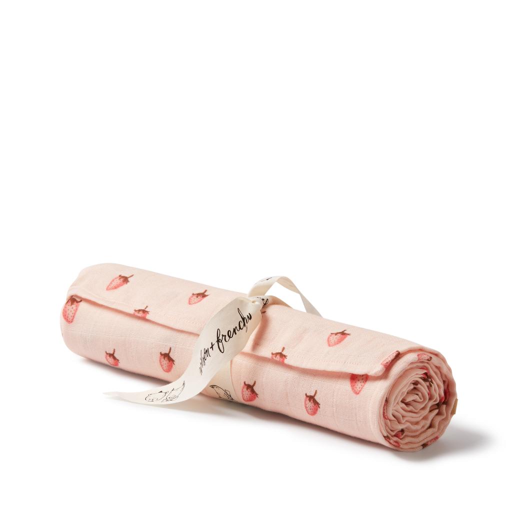 W&F Organic Muslin Wrap (Strawberry Kisses)