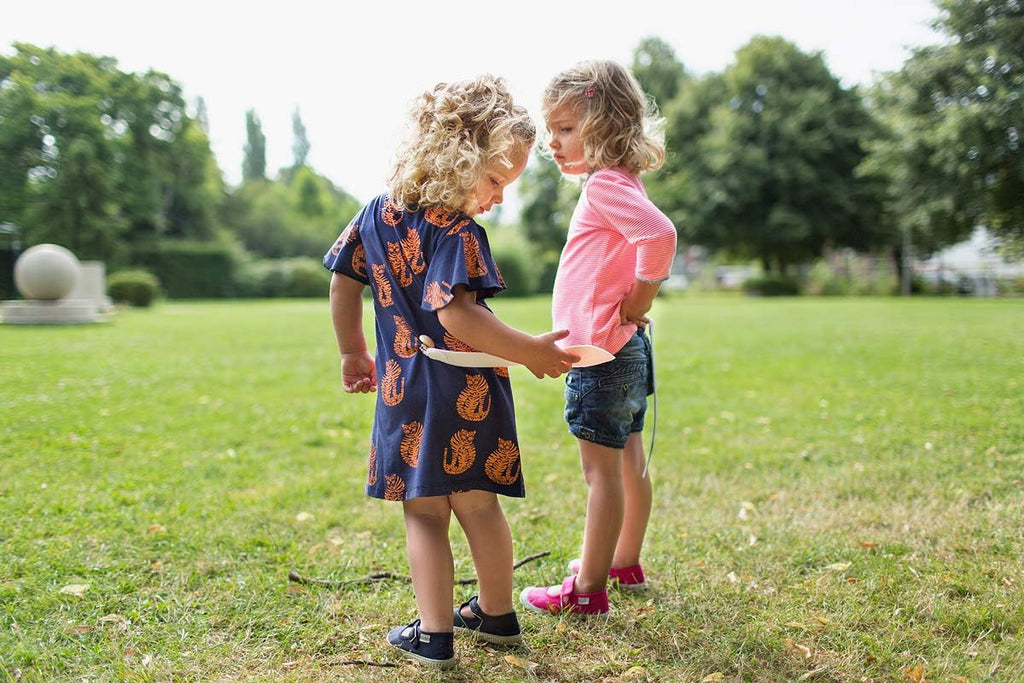 BS Toys Catching Tails Game