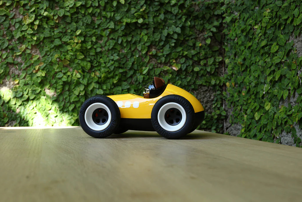 Playforever Egg Sunnysider Car (Yellow)