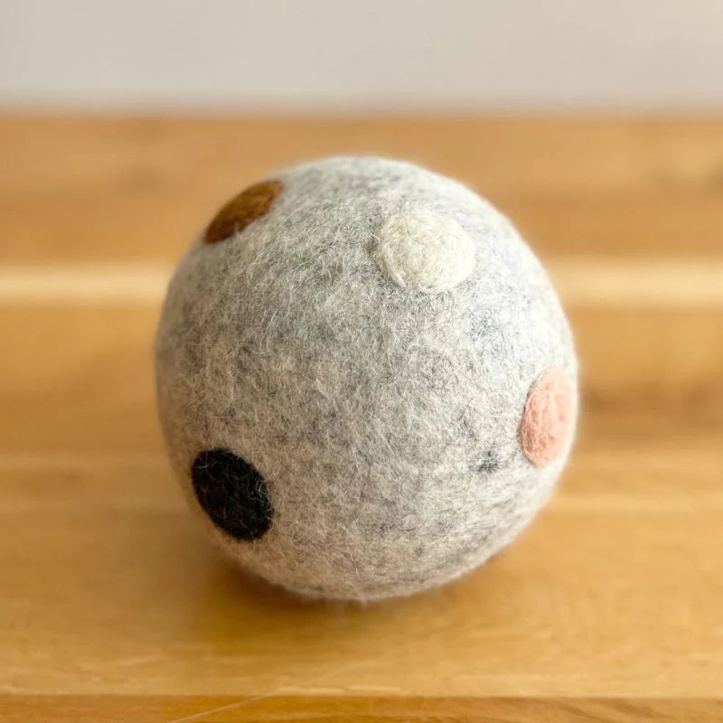 Sheep-ish Design Felt Playball (Earthy Spot)