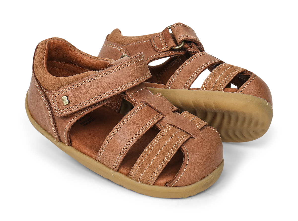 bobux step up roam sandal in caramel quickdry leather
