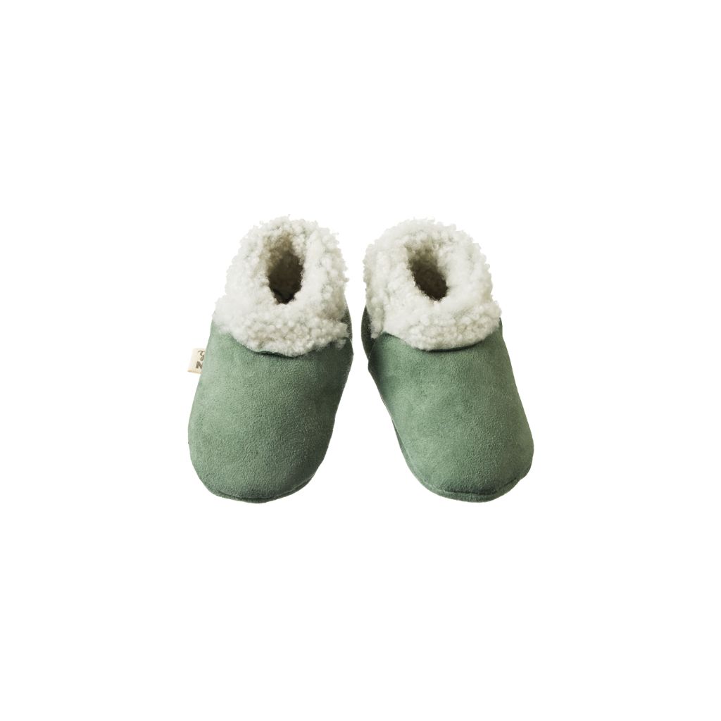 Nature Baby Lambskin Booties (Lily Pad)