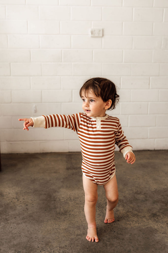 snugglehunny kids longsleeve baby bodysuit in biscuit stripe