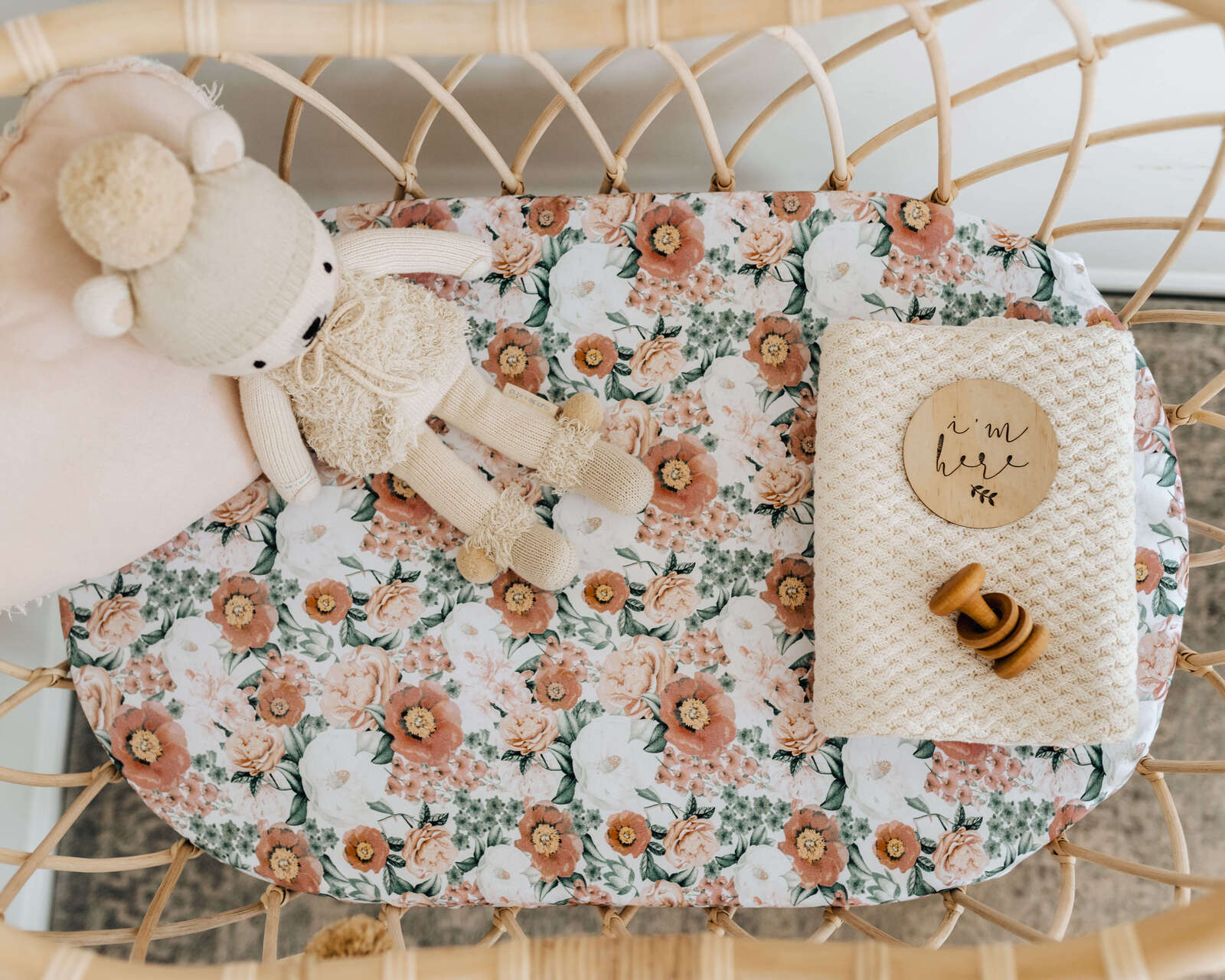 snuggle hunny kids bassinet sheet in florence
