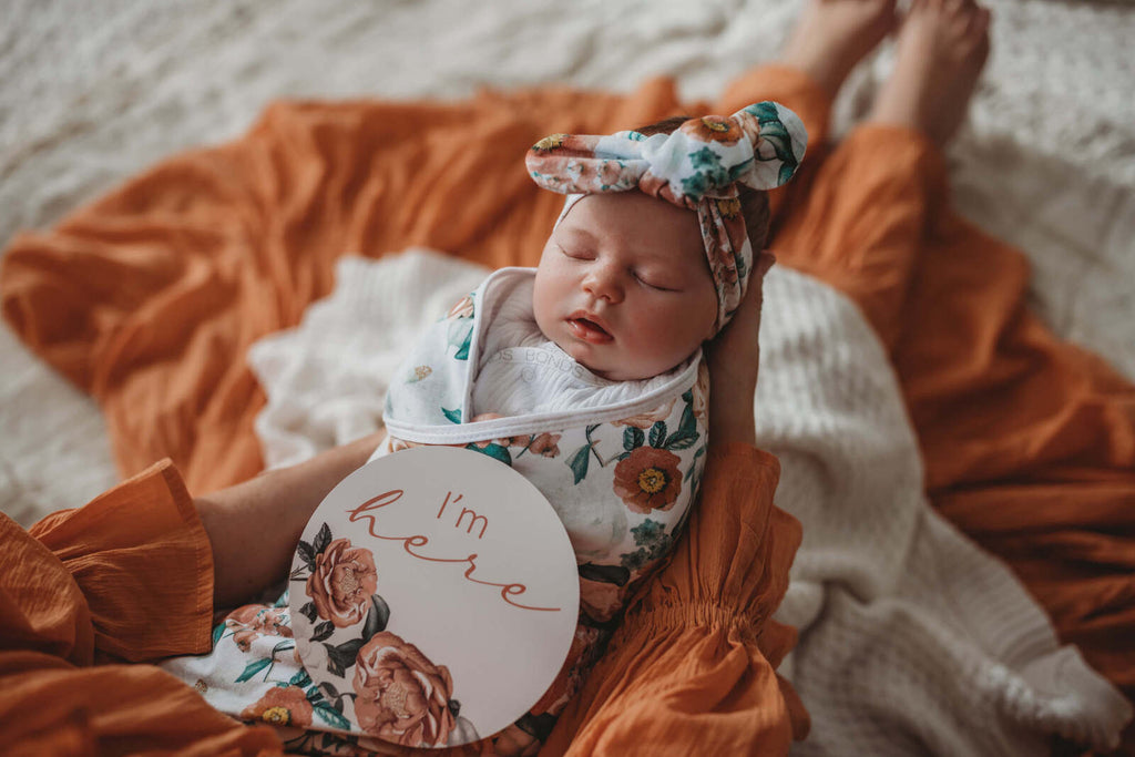 snuggle hunny kids milestone cards in florence & pink sand