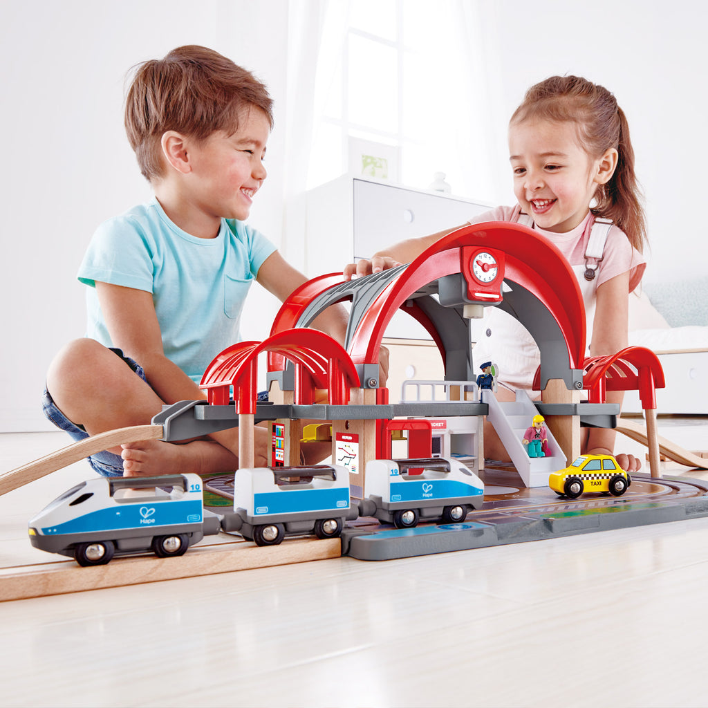 hape grand city station set