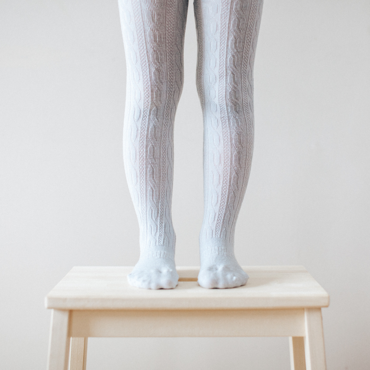 lamington merino wool tights in snow grey cable