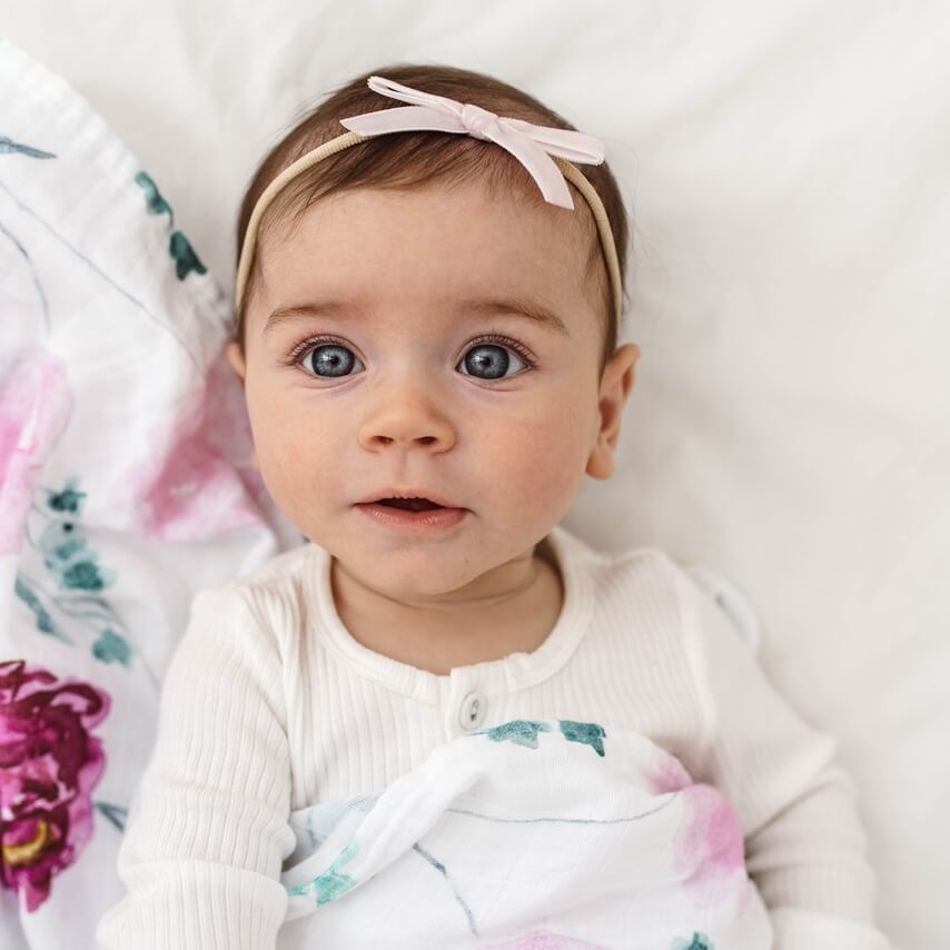 Snuggle Hunny Kids Petite Velvet Bow in lullaby pink