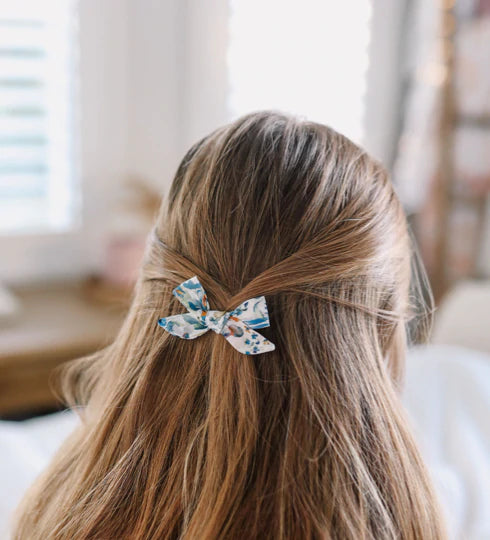 Josie Joan's Petite Bow Clip (Mae)