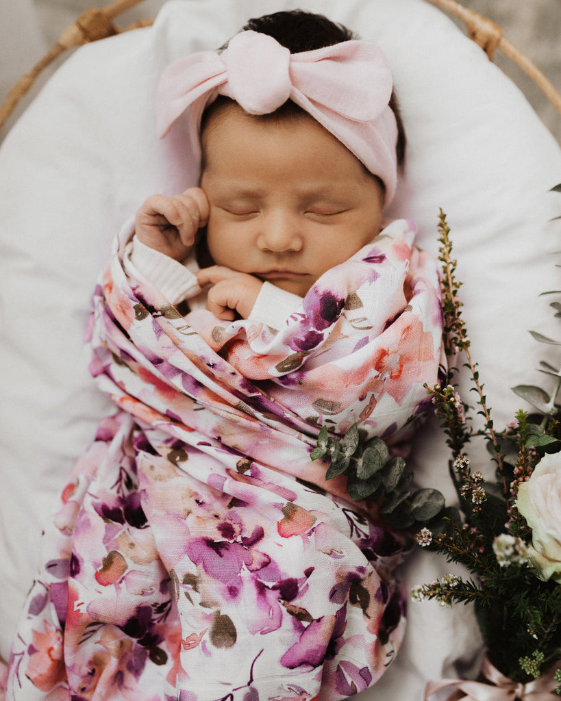 snuggle hunny kids organic cotton muslin wrap in blushing beauty