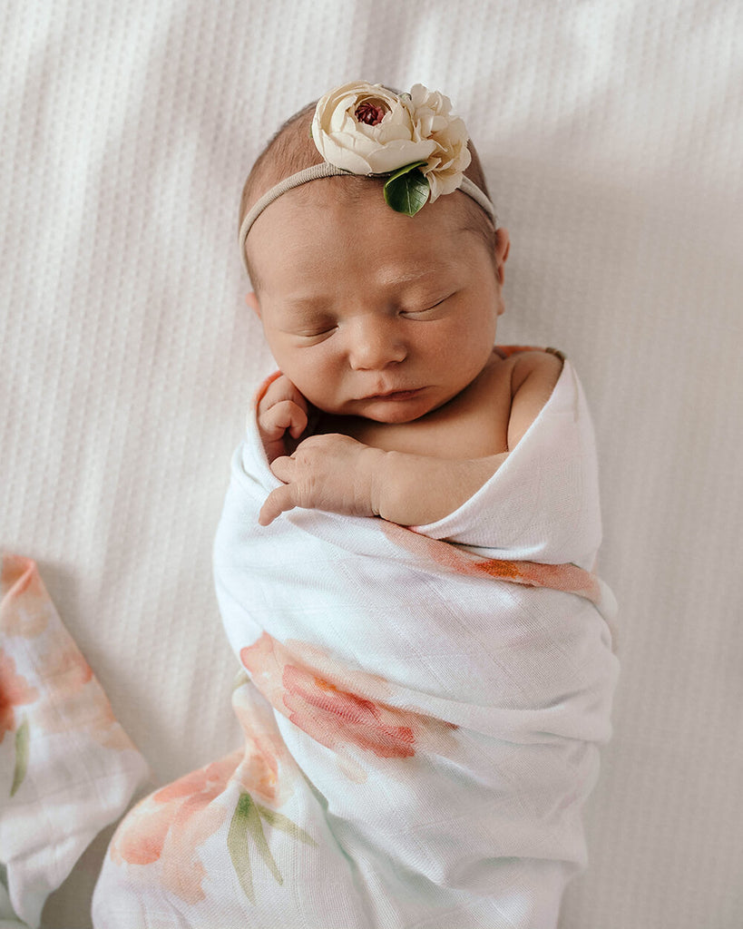 snuggle hunny kids organic muslin wrap in sorbet bloom