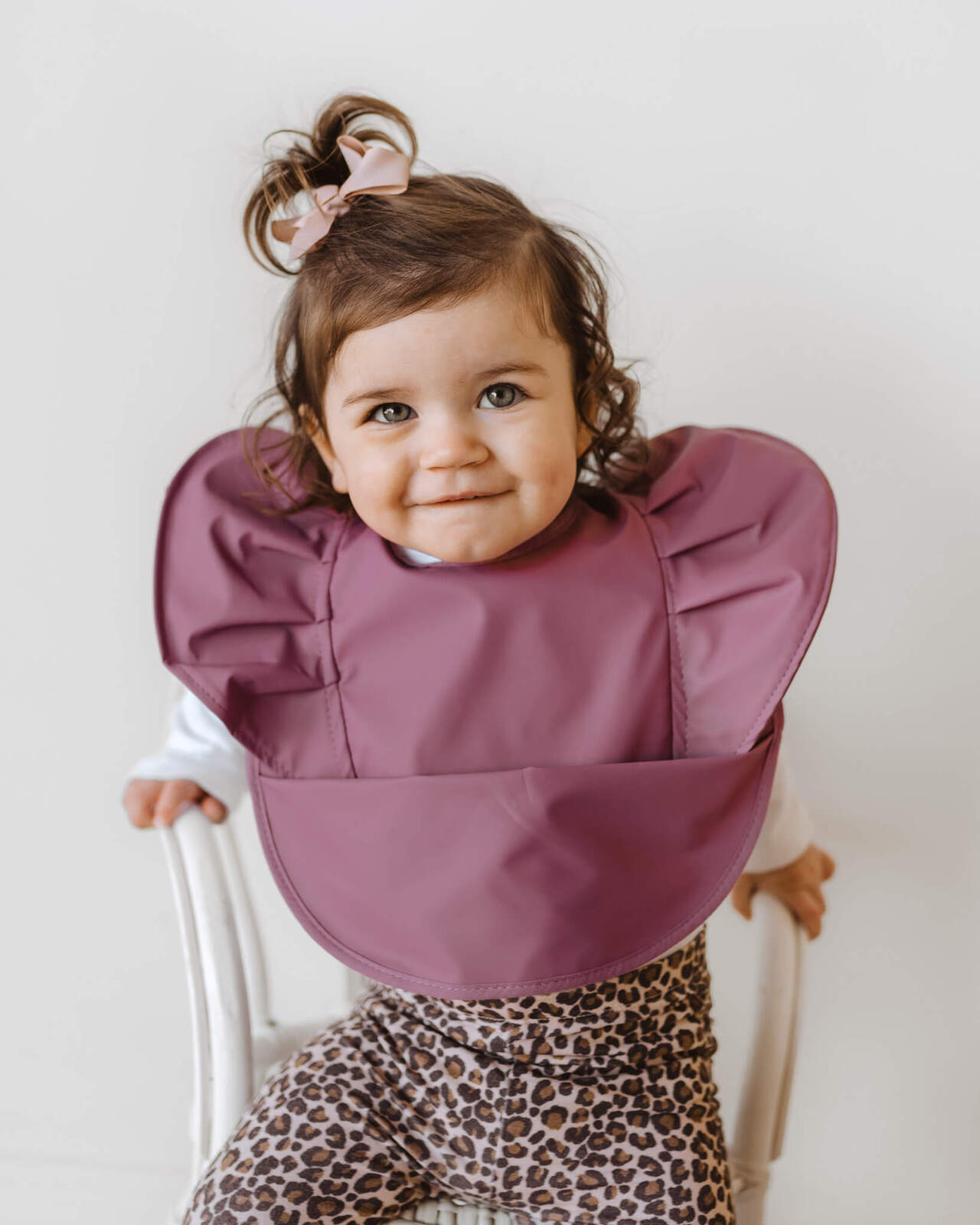 snuggle hunny kids snuggle waterproof bib in mauve